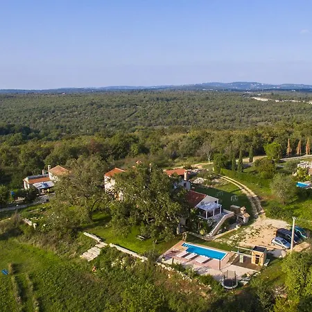 Dream Villa *